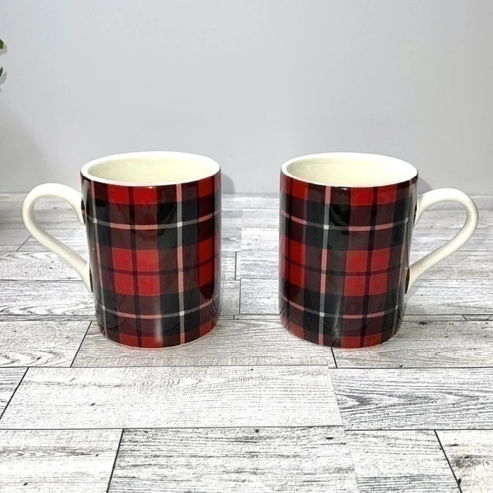 Pottery Barn Landon Plaid Mugs Set of 2
